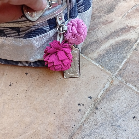 Coach Poppy Signature Navy and Light Gray Patterned Backpack - Picture 15 of 16